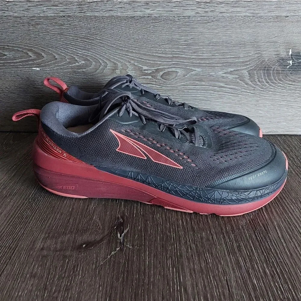 Altra Ego Paradigm 5 Running Shoe in Gray/Coral Size 10.5